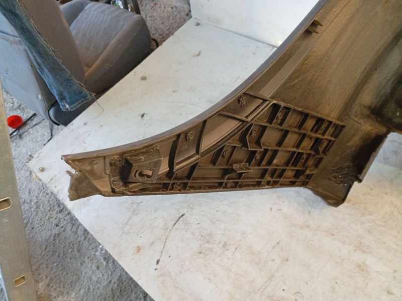 Recambio de paragolpes trasero para opel combo furgoneta/monovolumen 1.3 cdti 16v referencia OEM IAM 93170331  