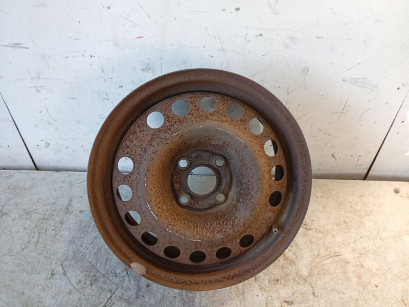 Recambio de llanta trasera derecha para opel combo furgoneta/monovolumen 1.3 cdti 16v referencia OEM IAM 13186603  