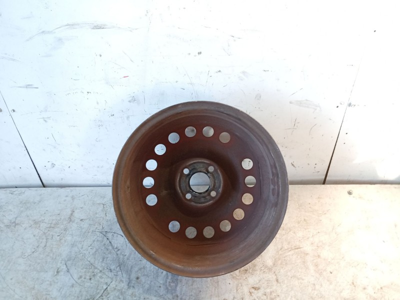 Recambio de llanta trasera derecha para opel combo furgoneta/monovolumen 1.3 cdti 16v referencia OEM IAM 13186603  