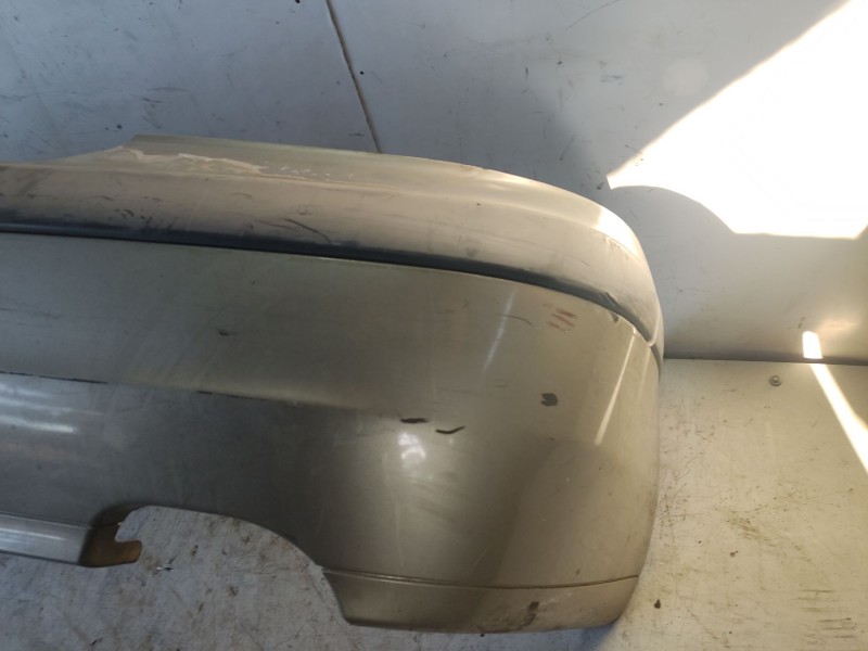 Recambio de paragolpes trasero para volvo s40 berlina referencia OEM IAM 30865891  