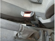 Recambio de anclaje cinturon delantero derecho para opel combo furgoneta/monovolumen 1.3 cdti 16v referencia OEM IAM   