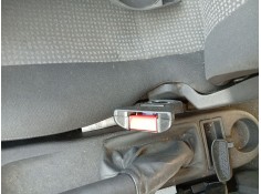 Recambio de anclaje cinturon delantero derecho para opel combo furgoneta/monovolumen 1.3 cdti 16v referencia OEM IAM    2