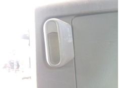 Recambio de maneta interior trasera derecha para opel combo furgoneta/monovolumen 1.3 cdti 16v referencia OEM IAM 13117660  