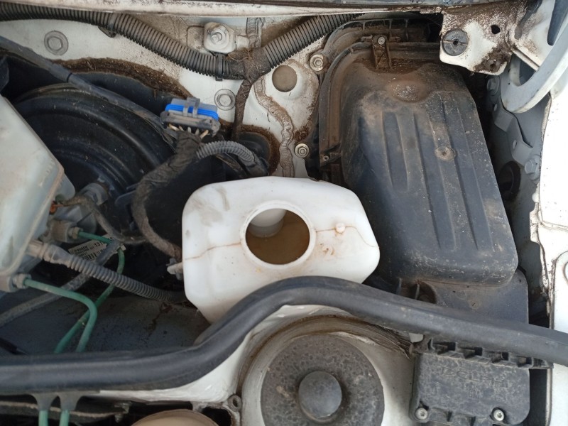 Recambio de deposito limpia para opel combo furgoneta/monovolumen 1.3 cdti 16v referencia OEM IAM 9114661  