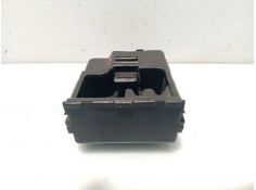 Recambio de cenicero para land rover discovery ii (l318) 2.5 td5 4x4 referencia OEM IAM AWR1195LNF  