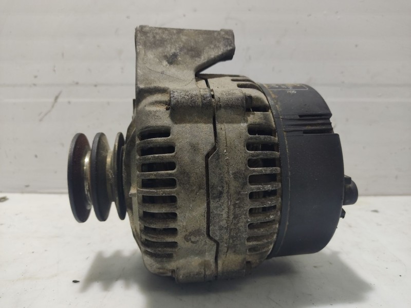 Recambio de alternador para volvo serie 940 berlina/familiar 2.3 cat referencia OEM IAM 3544497  