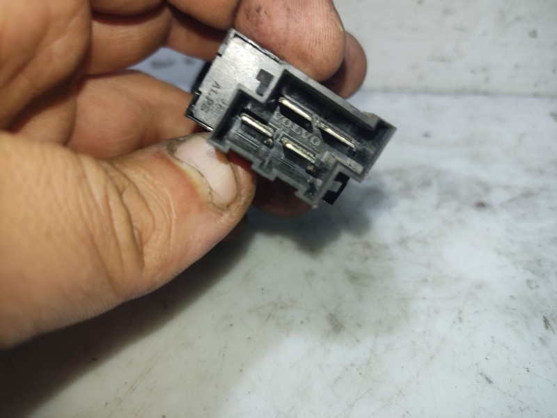 Recambio de interruptor para volvo serie 940 berlina/familiar 2.3 cat referencia OEM IAM 9441289  
