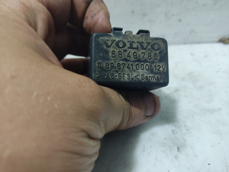 Recambio de rele para volvo serie 940 berlina/familiar 2.3 cat referencia OEM IAM 6849780  898741000