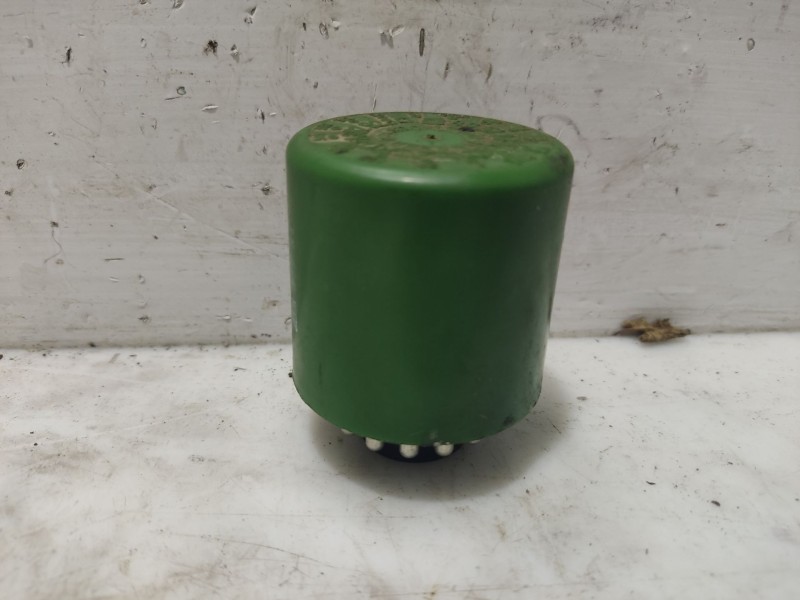 Recambio de rele para volvo serie 940 berlina/familiar 2.3 cat referencia OEM IAM 895128  1362923