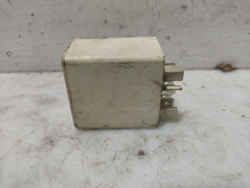 Recambio de rele para volvo serie 940 berlina/familiar 2.3 cat referencia OEM IAM 898151  3523608