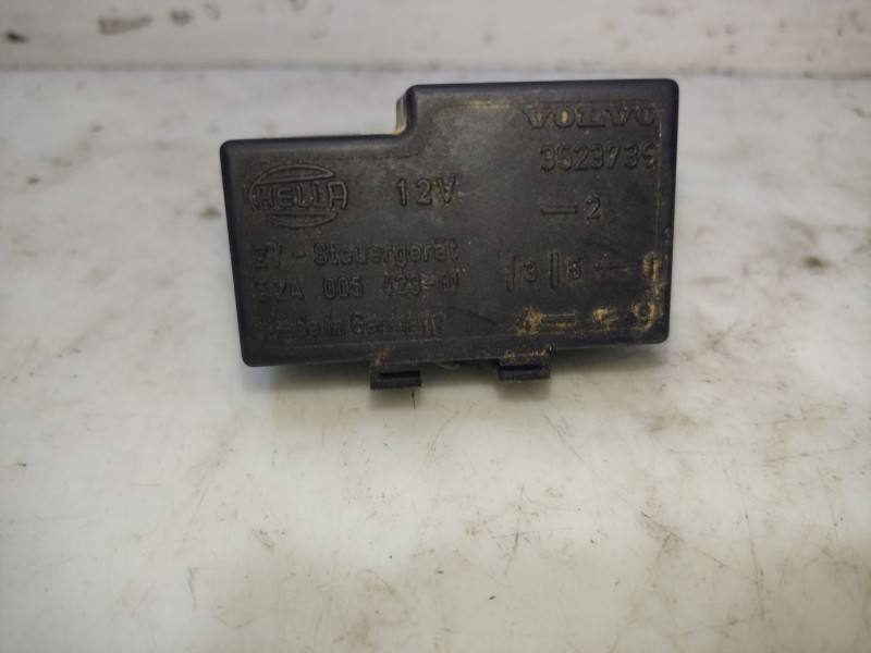 Recambio de rele para volvo serie 940 berlina/familiar 2.3 cat referencia OEM IAM 3523739 5ZA00542301 