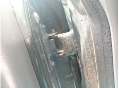 Recambio de bisagra puerta trasera izquierda para land rover discovery ii (l318) 2.5 td5 4x4 referencia OEM IAM BDB700070  