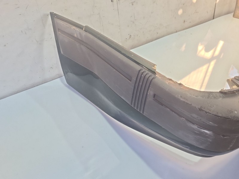 Recambio de paragolpes trasero para volvo serie 940 berlina/familiar 2.3 cat referencia OEM IAM 1358600  