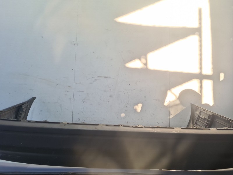 Recambio de paragolpes trasero para volvo serie 940 berlina/familiar 2.3 cat referencia OEM IAM 1358600  