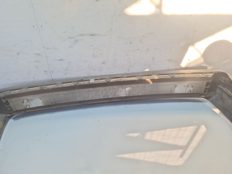 Recambio de paragolpes trasero para volvo serie 940 berlina/familiar 2.3 cat referencia OEM IAM 1358600  