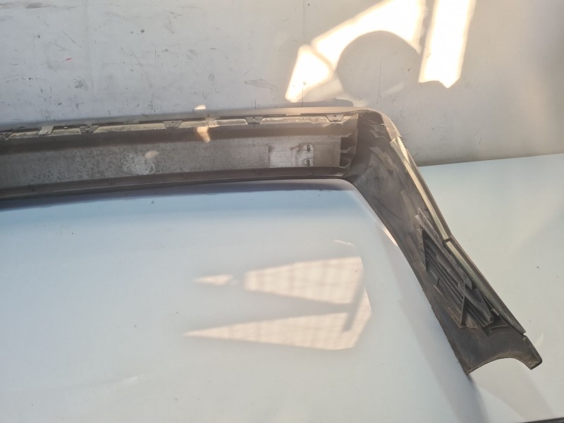 Recambio de paragolpes trasero para volvo serie 940 berlina/familiar 2.3 cat referencia OEM IAM 1358600  