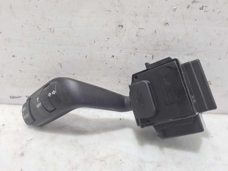 Recambio de mando intermitentes para ford focus c-max (cap) trend (d) referencia OEM IAM 1362588  