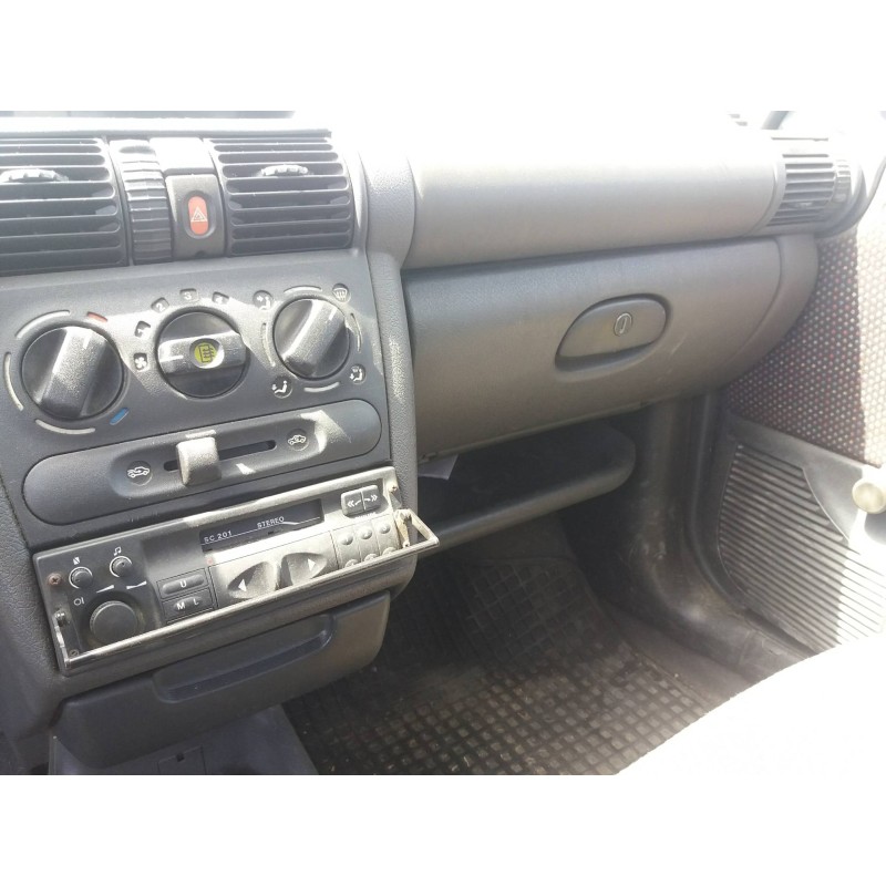 opel corsa b 1.4 cat (2h6)   |   0.93 - ... | 1993 | 60 cv / 44 kw del año 1993