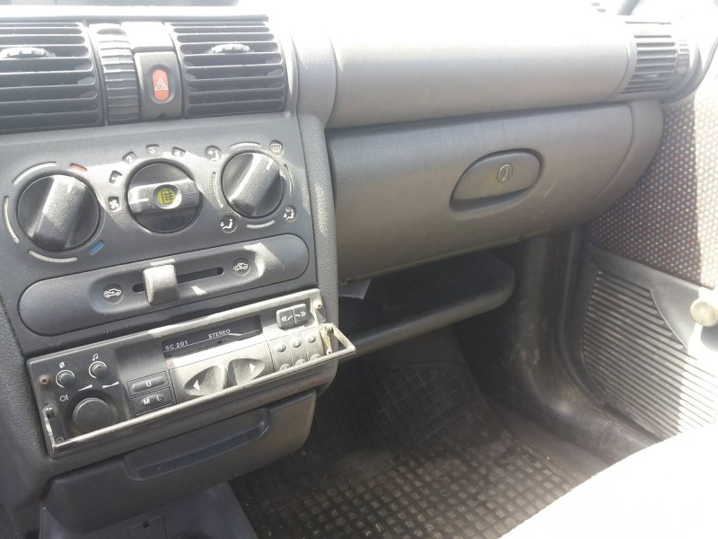 opel corsa b 1.4 cat (2h6)   |   0.93 - ... | 1993 | 60 cv / 44 kw del año 1993