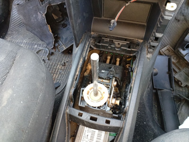 Recambio de palanca cambio para peugeot 207/207+ (wa_, wc_) 1.4 hdi referencia OEM IAM 2400CN  