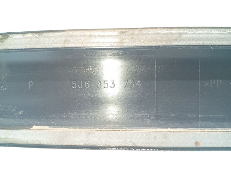 Recambio de moldura puerta trasera derecha para skoda fabia ii (542) 1.2 referencia OEM IAM 5J68537549  