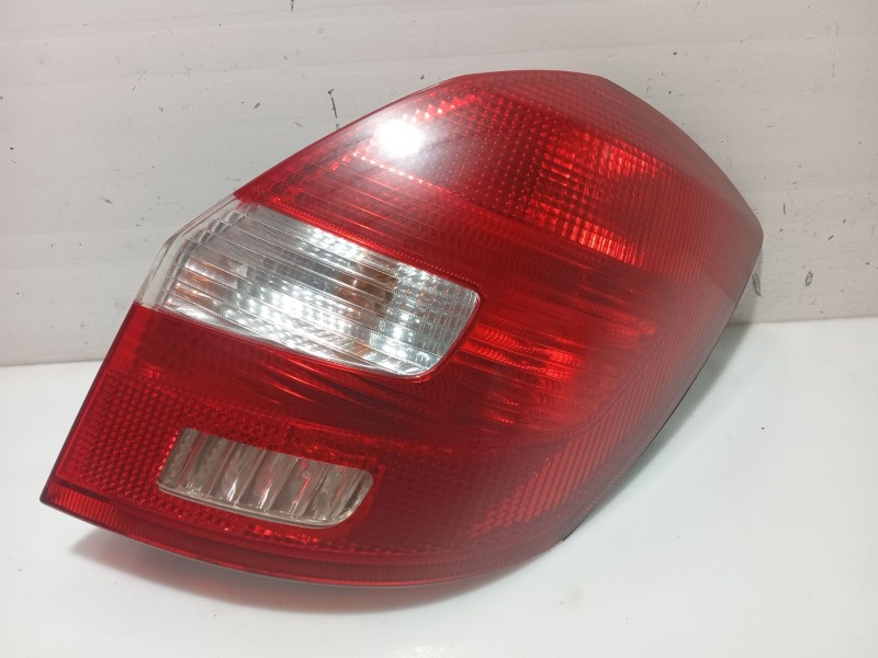 Recambio de piloto trasero derecho para skoda fabia ii (542) 1.2 referencia OEM IAM 5J6945112  