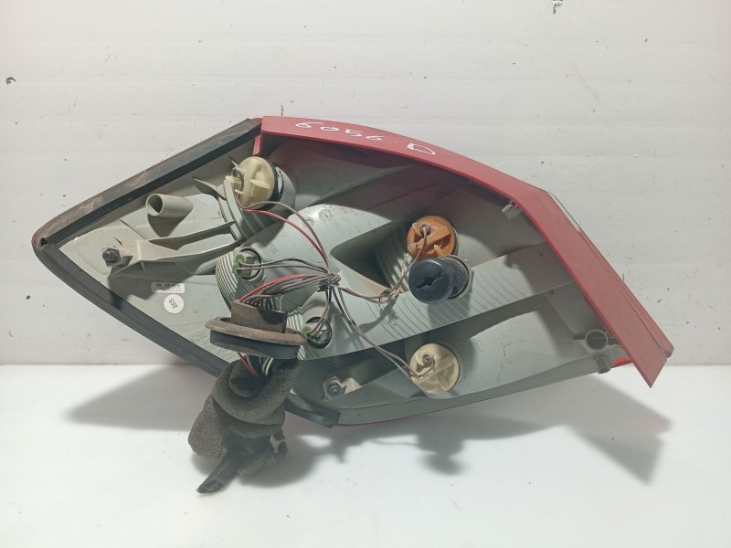 Recambio de piloto trasero derecho para skoda fabia ii (542) 1.2 referencia OEM IAM 5J6945112  