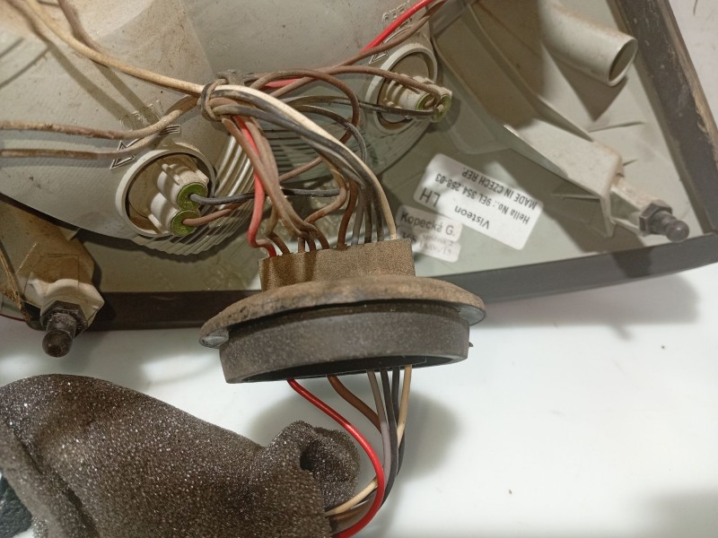 Recambio de piloto trasero izquierdo para skoda fabia ii (542) 1.2 referencia OEM IAM 5J6945111  