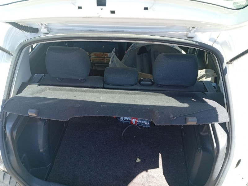 Recambio de bandeja trasera para skoda fabia ii (542) 1.2 referencia OEM IAM 5J6867769D1AP  