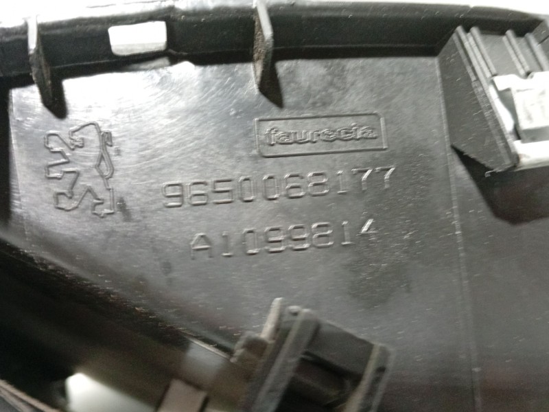 Recambio de moldura para peugeot 207/207+ (wa_, wc_) 1.4 hdi referencia OEM IAM 9650068177 A1099814 