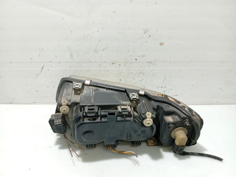 Recambio de faro derecho para audi a3 (8l1) 1.9 tdi referencia OEM IAM 8L0941030A 15389600 