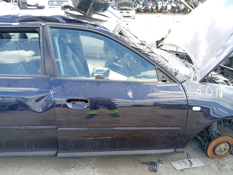 Recambio de puerta delantera derecha para audi a3 (8l1) 1.9 tdi referencia OEM IAM 8L4831052  