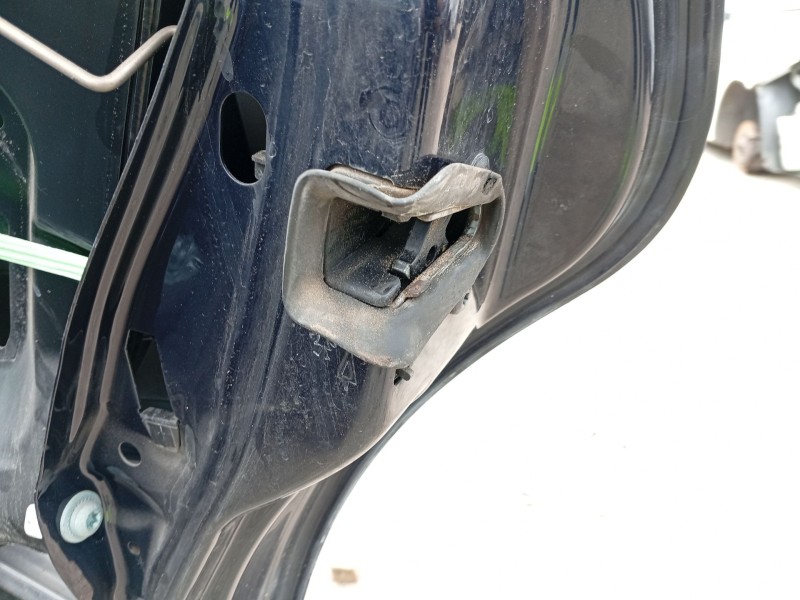 Recambio de cerradura puerta trasera derecha para audi a3 (8l1) 1.9 tdi referencia OEM IAM 8D0839016A  