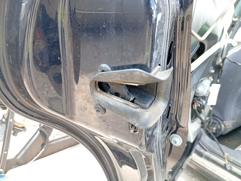 Recambio de cerradura puerta trasera izquierda para audi a3 (8l1) 1.9 tdi referencia OEM IAM 8D0839015A  