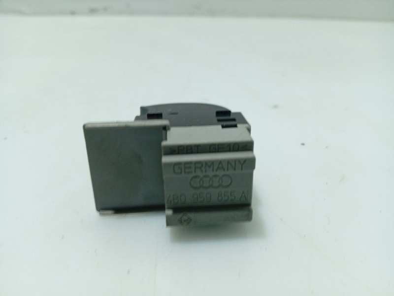 Recambio de mando elevalunas trasero derecho para audi a3 (8l1) 1.9 tdi referencia OEM IAM 4B0959855A4PK 4B0959855 