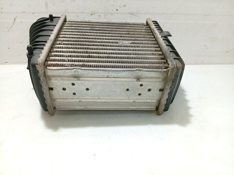 Recambio de intercooler para audi a3 (8l1) 1.9 tdi referencia OEM IAM 1J0145803G 1J0145803f 862328X