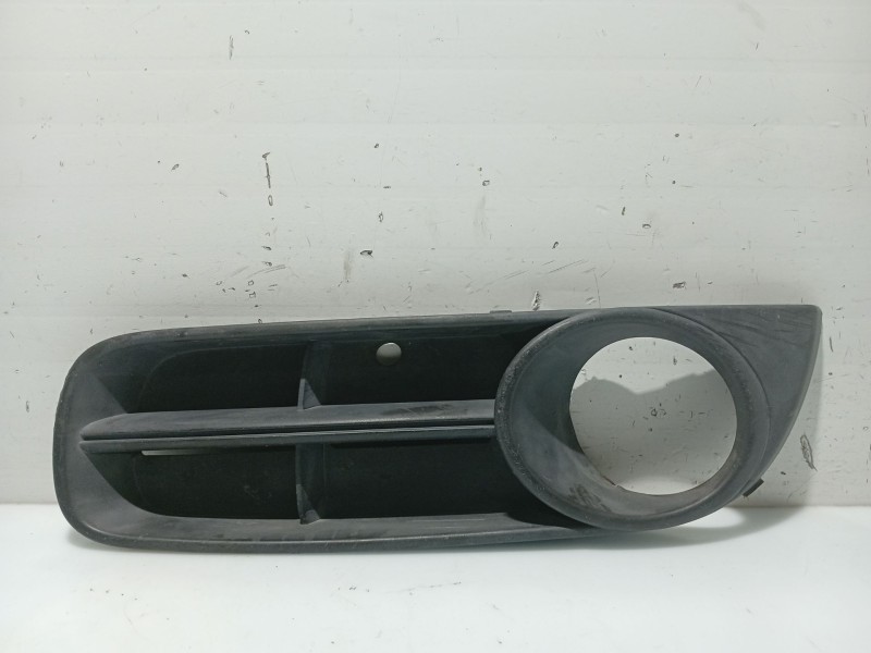 Recambio de moldura para skoda fabia ii (542) 1.2 referencia OEM IAM 5J0853665  