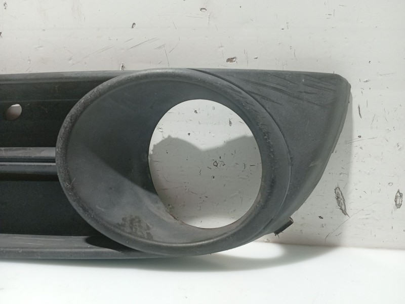 Recambio de moldura para skoda fabia ii (542) 1.2 referencia OEM IAM 5J0853665  