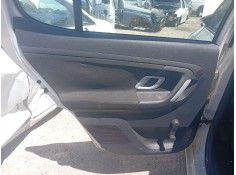 Recambio de guarnecido puerta trasera izquierda para skoda fabia ii (542) 1.2 referencia OEM IAM 5J6867211M  