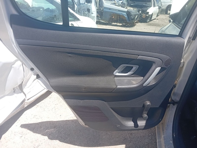 Recambio de guarnecido puerta trasera izquierda para skoda fabia ii (542) 1.2 referencia OEM IAM 5J6867211M  