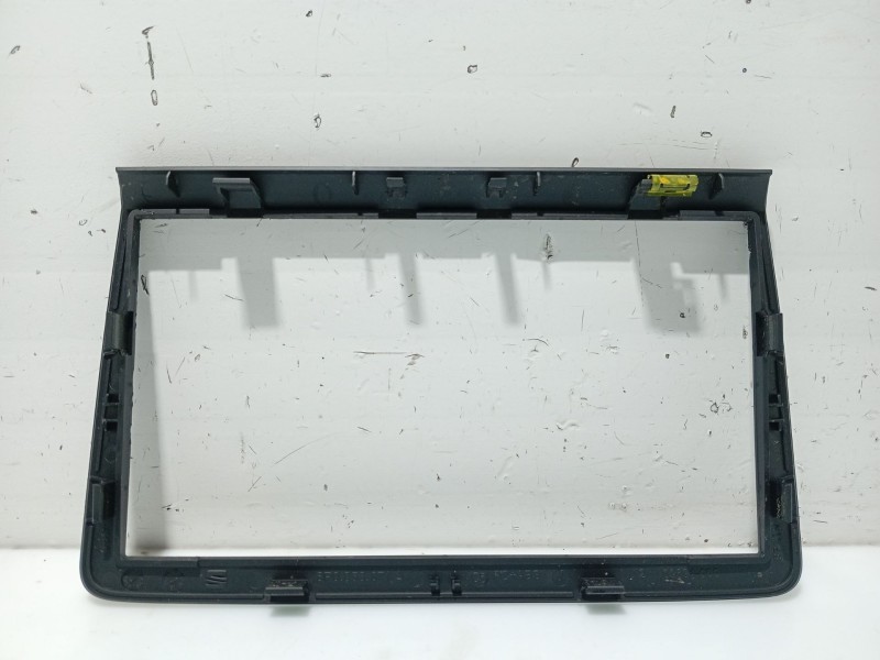 Recambio de moldura para seat ibiza iv sc (6j1, 6p5) 1.0 tsi referencia OEM IAM 6P0858071A  