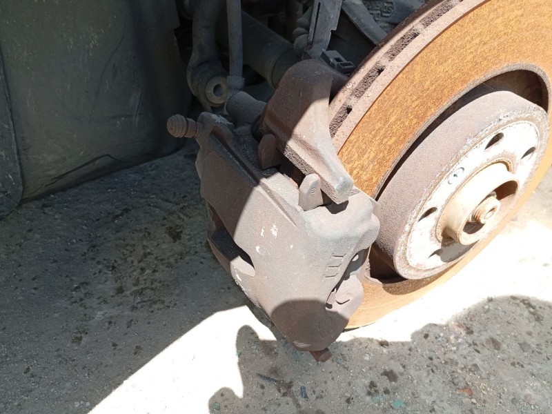 Recambio de pinza freno delantera izquierda para audi a3 (8l1) 1.9 tdi referencia OEM IAM   