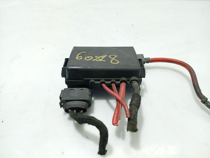 Recambio de caja fusibles delantera para audi a3 (8l1) 1.9 tdi referencia OEM IAM 1J0937550  