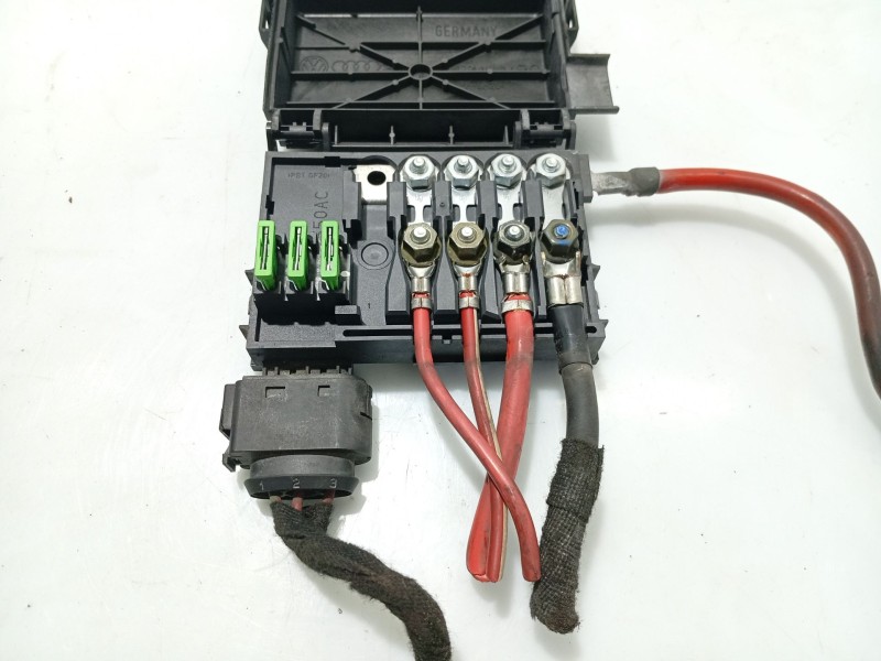 Recambio de caja fusibles delantera para audi a3 (8l1) 1.9 tdi referencia OEM IAM 1J0937550  