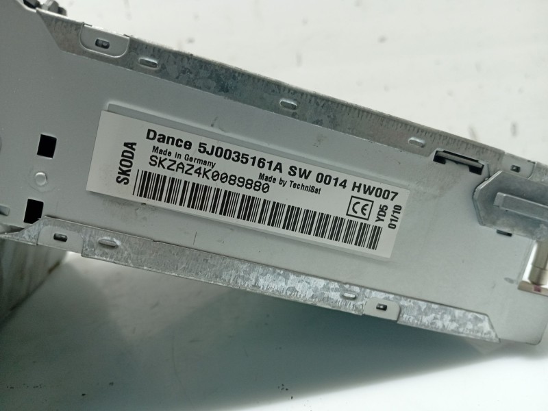 Recambio de sistema audio / radio cd para skoda fabia ii (542) 1.2 referencia OEM IAM 5J0035161A  