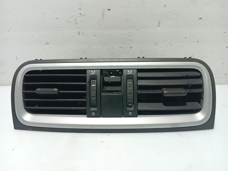 Recambio de aireador calefaccion para skoda fabia ii (542) 1.2 referencia OEM IAM 5J0820951C  