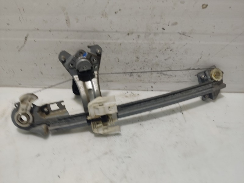 Recambio de elevalunas trasero izquierdo para peugeot 206 hatchback (2a/c) 1.4 i referencia OEM IAM   