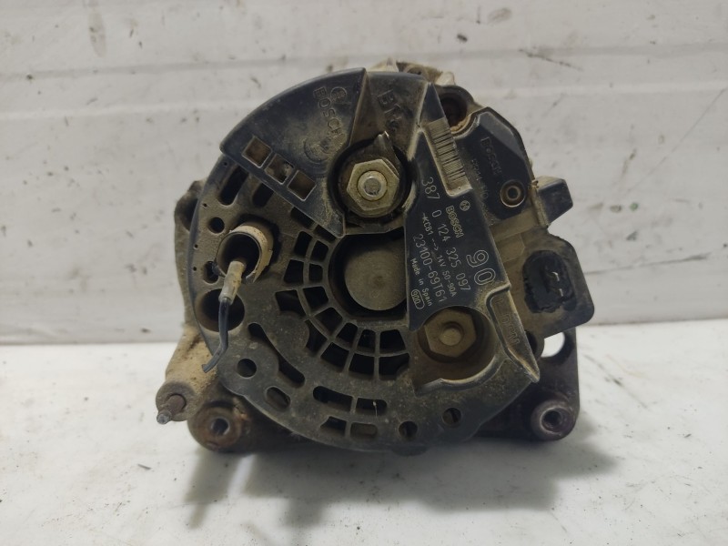 Recambio de alternador para nissan atleon referencia OEM IAM 2310069T61  0124325097