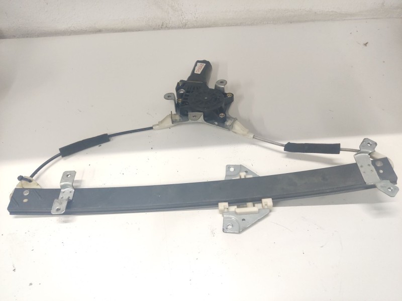 Recambio de elevalunas delantero izquierdo para hyundai galloper santamo referencia OEM IAM 98890M2710 98890M2710 98890M2710