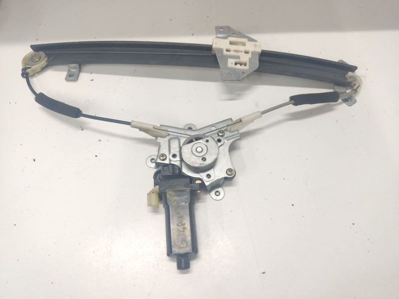 Recambio de elevalunas delantero izquierdo para hyundai galloper santamo referencia OEM IAM 98890M2710 98890M2710 98890M2710